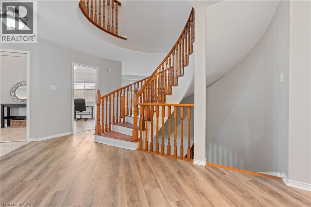 51 HUNTER Way, Brantford, Ontario, N3T6S3 — Photo 12