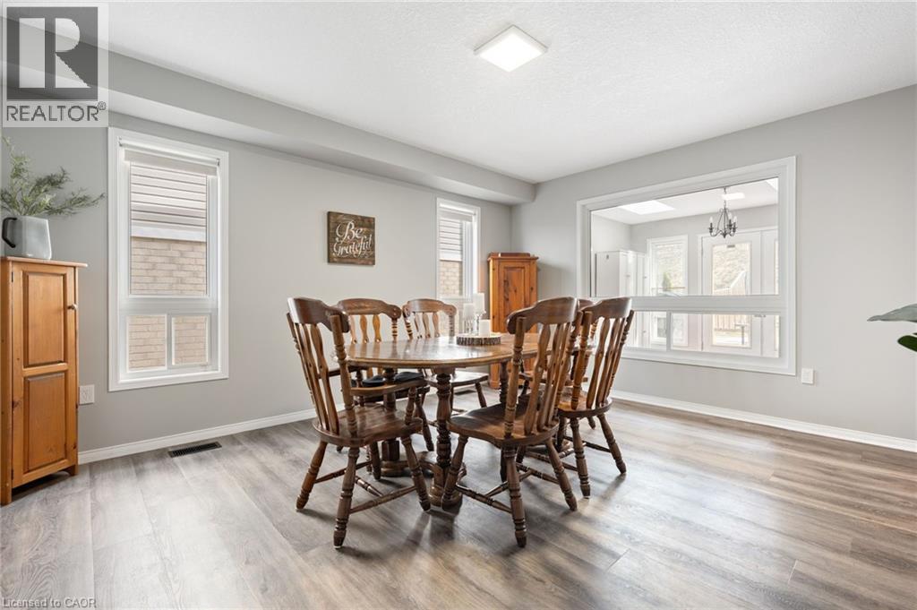 51 HUNTER Way, Brantford, Ontario, N3T6S3 — Photo 13