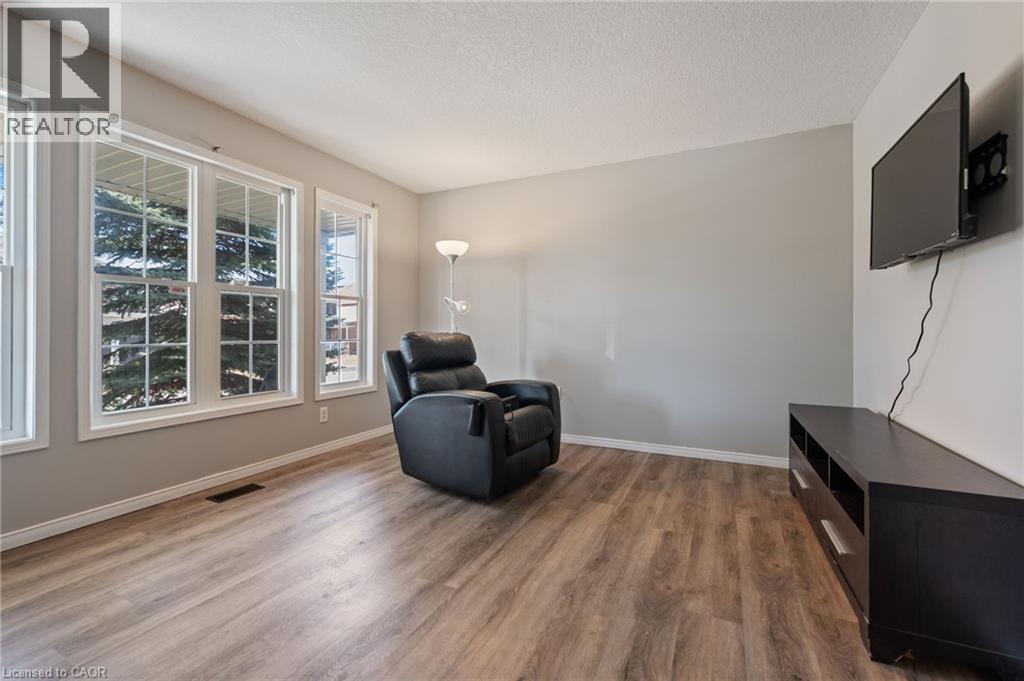 51 HUNTER Way, Brantford, Ontario, N3T6S3 — Photo 38
