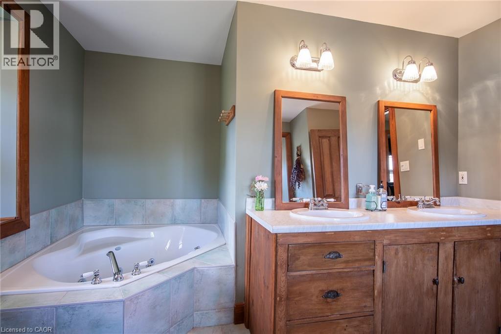 274 WOODRIDGE Drive, Mannheim, Ontario, N0B2H0 — Photo 41