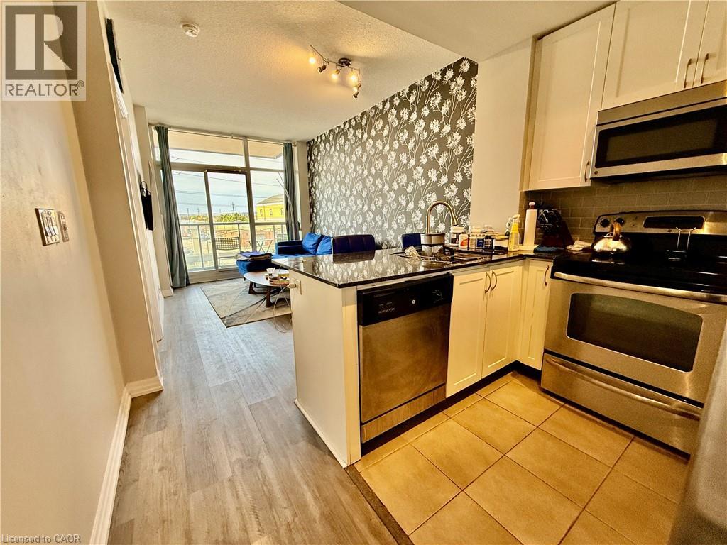 1940 IRONSTONE Drive Unit# 317, Burlington, Ontario, L7L0E7 — Photo 11