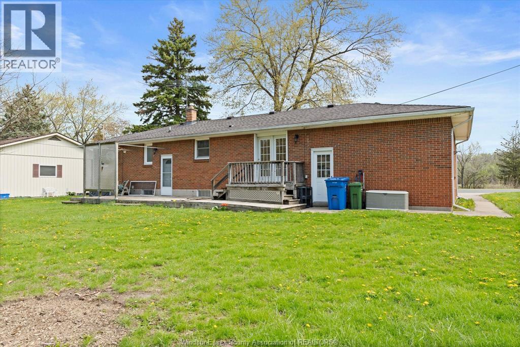 4045 DOUGALL, Windsor, Ontario, N9G1X4 — Photo 37