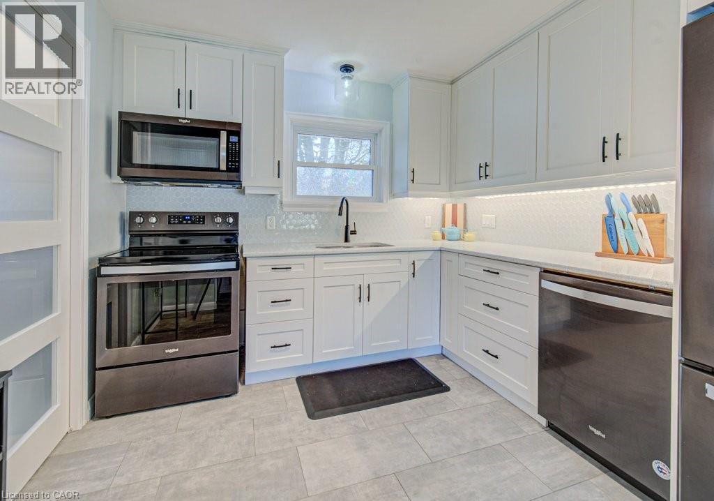 549 DUNBAR Road, Kitchener, Ontario, N2M2X1 — Photo 14