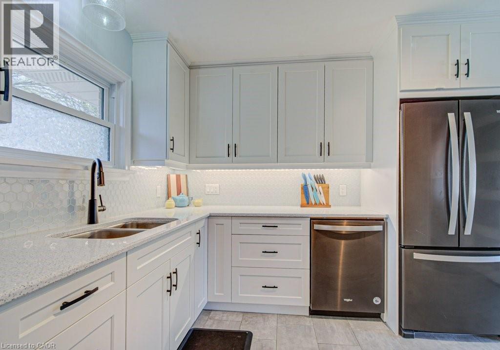 549 DUNBAR Road, Kitchener, Ontario, N2M2X1 — Photo 15