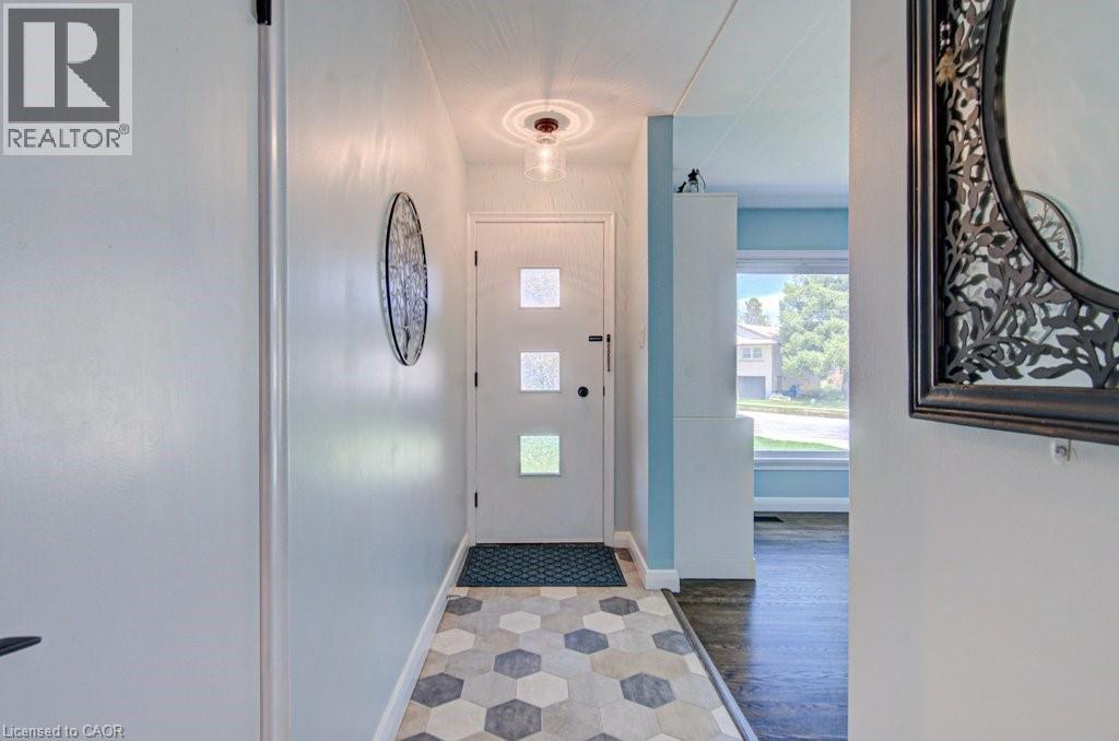 549 DUNBAR Road, Kitchener, Ontario, N2M2X1 — Photo 8