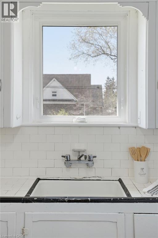 123 LONGWOOD Road N, Hamilton, Ontario, L8S3V8 — Photo 16