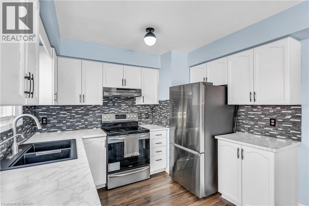 67 ORCHID Crescent, Kitchener, Ontario, N2E3N4 — Photo 10