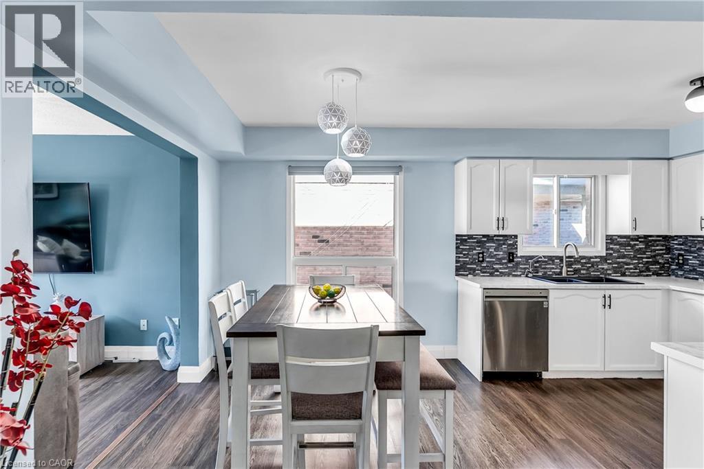 67 ORCHID Crescent, Kitchener, Ontario, N2E3N4 — Photo 7