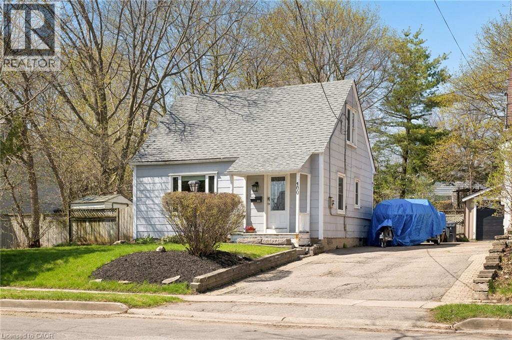 100 MEMORIAL Crescent, Guelph, Ontario, N1H6B9 — Photo 2