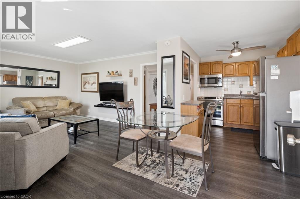 100 MEMORIAL Crescent, Guelph, Ontario, N1H6B9 — Photo 6