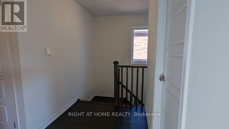 686 LAKING TERRACE, Milton (CL Clarke), Ontario, L9T0Y8 — Photo 13