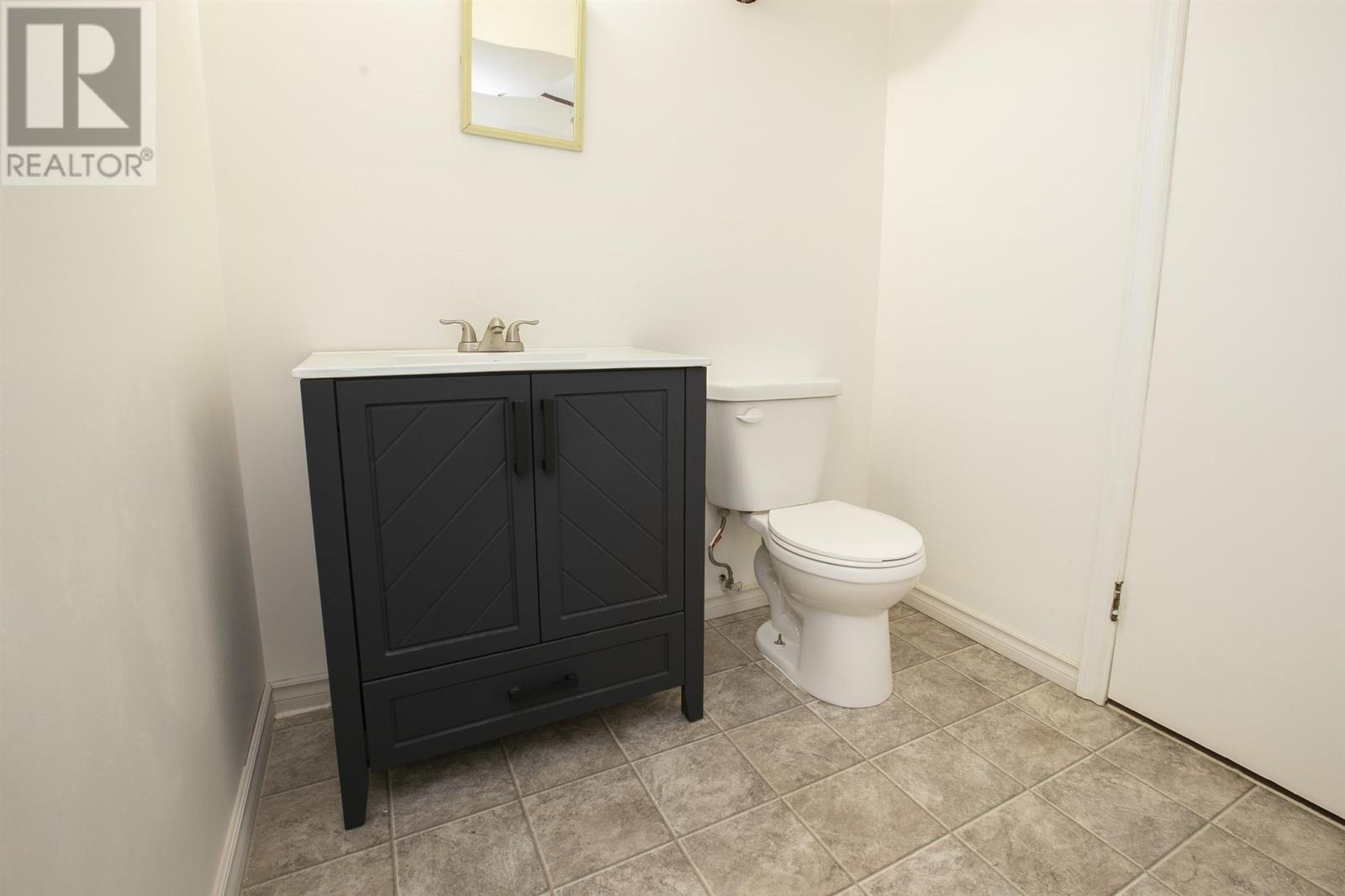 2 Winfield DR, Sault Ste. Marie, Ontario, P6C2M9 — Photo 43