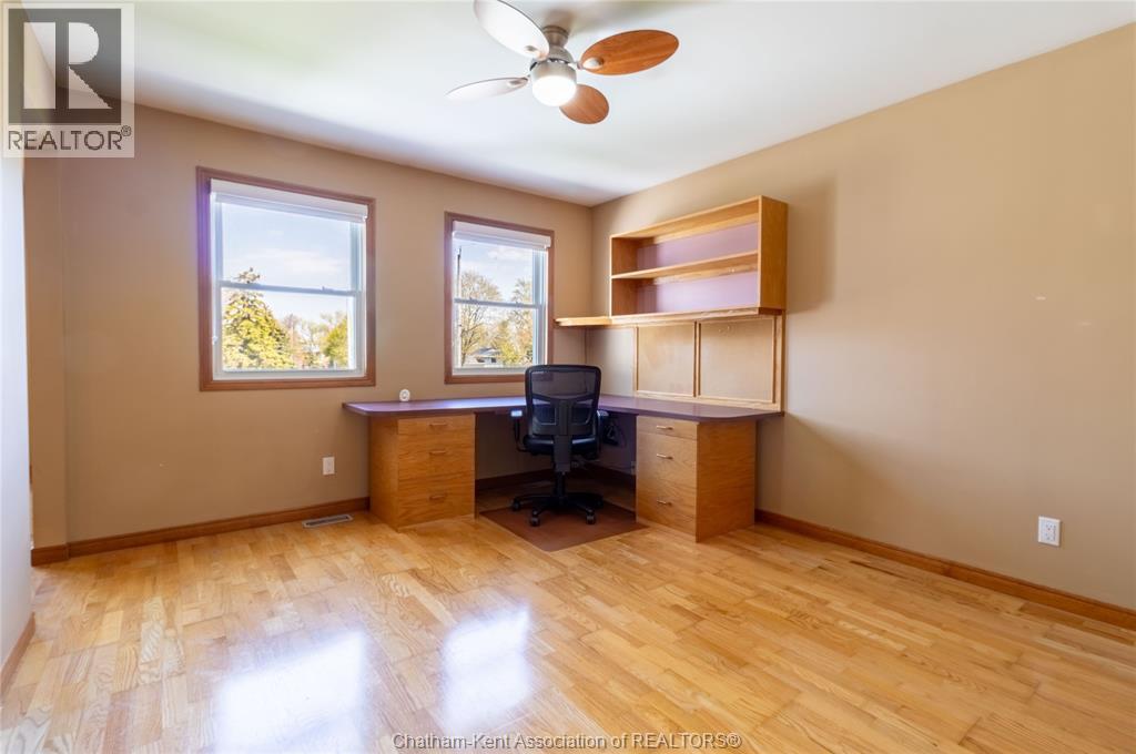 6121 Emerson AVENUE, Comber, Ontario, N0P1J0 — Photo 21