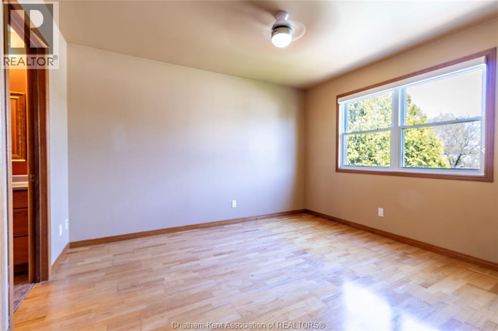 6121 Emerson AVENUE, Comber, Ontario, N0P1J0 — Photo 23