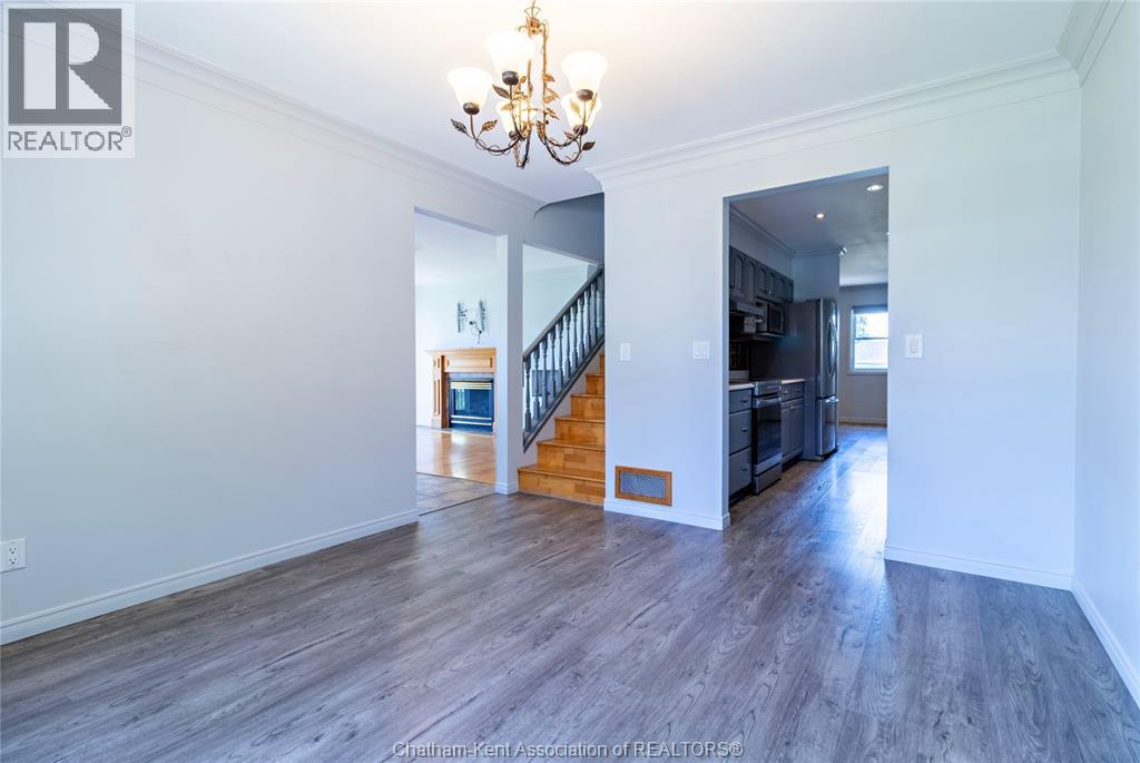 6121 Emerson AVENUE, Comber, Ontario, N0P1J0 — Photo 9