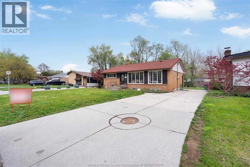 3598 RANKIN AVENUE, Windsor, Ontario, N9E3C5 — Photo 4