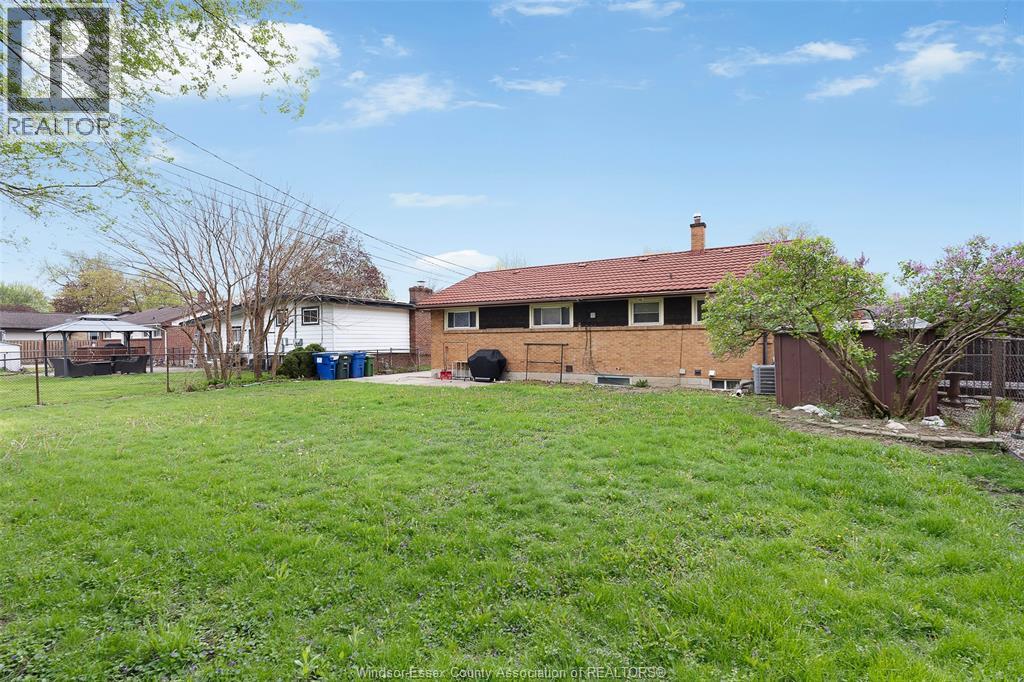3598 RANKIN AVENUE, Windsor, Ontario, N9E3C5 — Photo 5