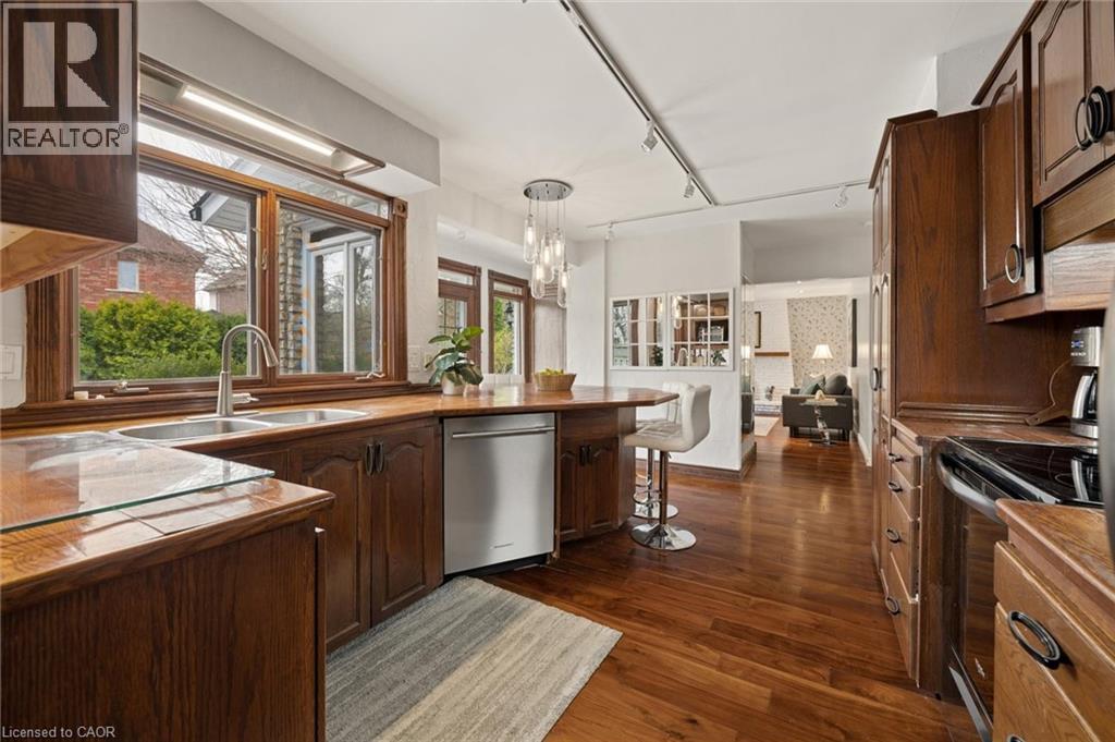 12 BURNHAMILL Place, Etobicoke, Ontario, M9C3S4 — Photo 11