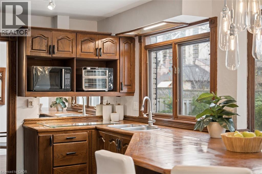 12 BURNHAMILL Place, Etobicoke, Ontario, M9C3S4 — Photo 13