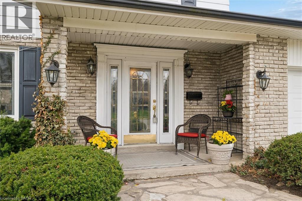 12 BURNHAMILL Place, Etobicoke, Ontario, M9C3S4 — Photo 4