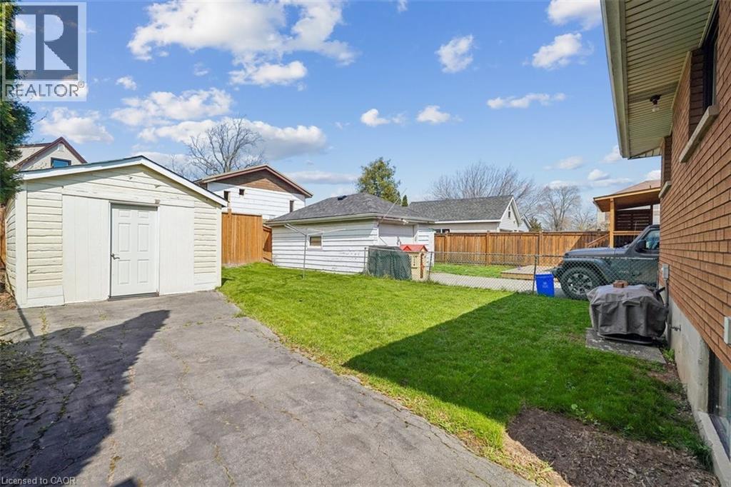 547 QUEBEC Street, Hamilton, Ontario, L8H6V3 — Photo 12