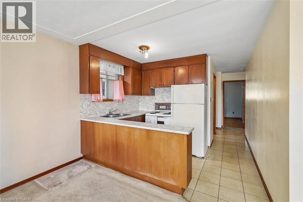 547 QUEBEC Street, Hamilton, Ontario, L8H6V3 — Photo 4