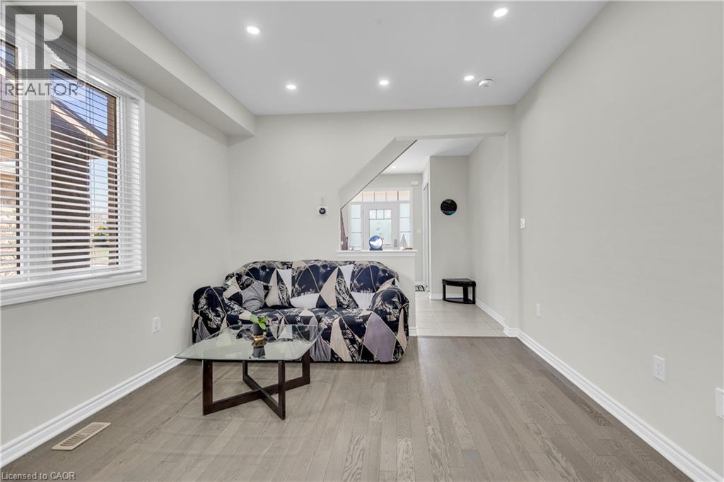 661 DOON SOUTH Drive, Kitchener, Ontario, N2P0H5 — Photo 13