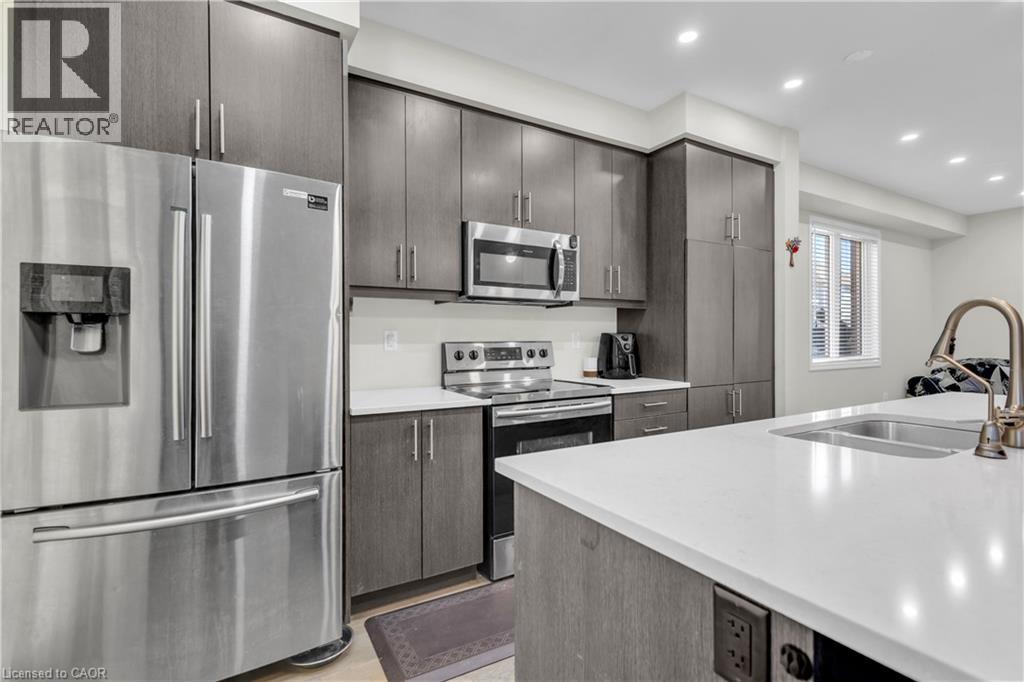 661 DOON SOUTH Drive, Kitchener, Ontario, N2P0H5 — Photo 7