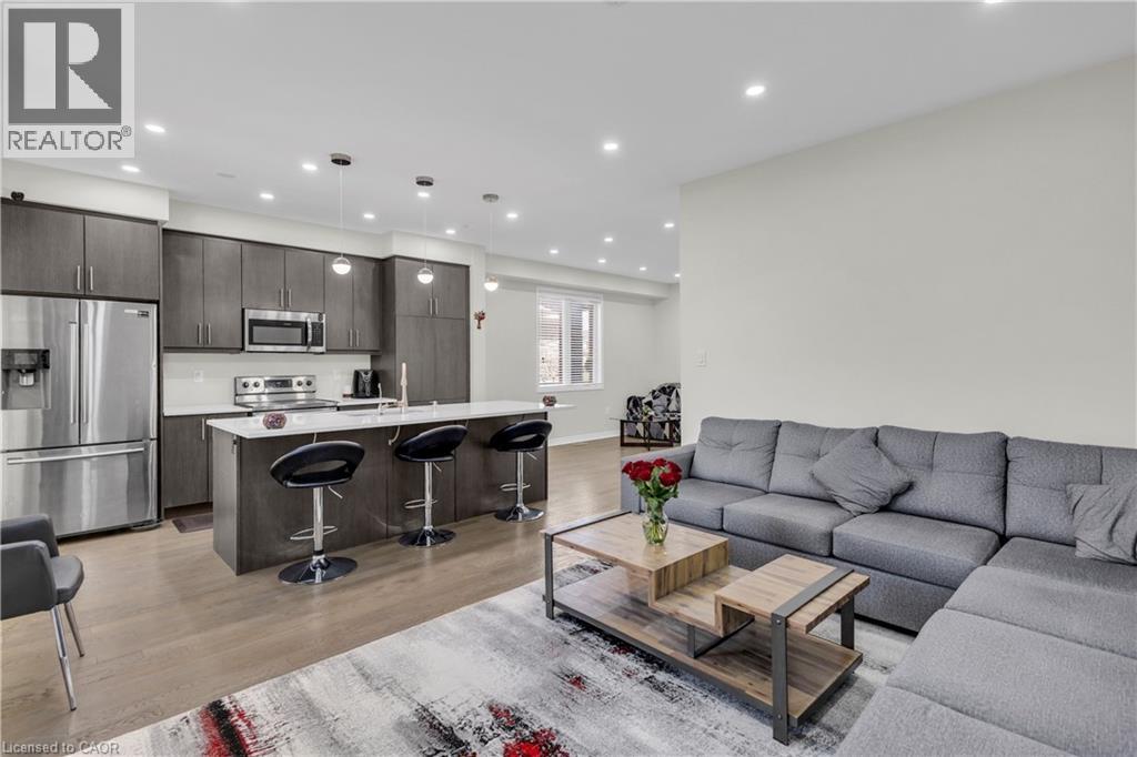 661 DOON SOUTH Drive, Kitchener, Ontario, N2P0H5 — Photo 9