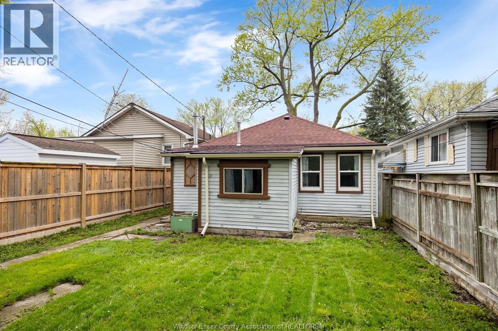 2256 CHURCH, Windsor, Ontario, N8X1V9 — Photo 16