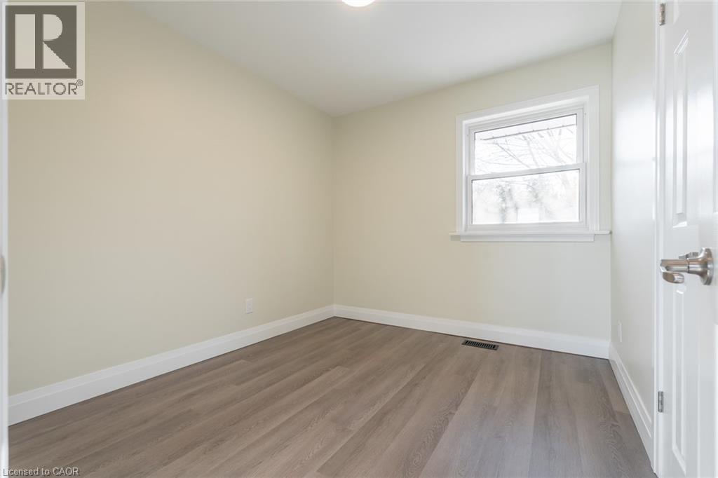 58 SANDALWOOD Avenue, Hamilton, Ontario, L8T2E3 — Photo 17