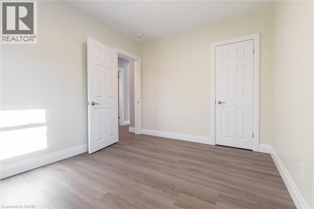 58 SANDALWOOD Avenue, Hamilton, Ontario, L8T2E3 — Photo 22