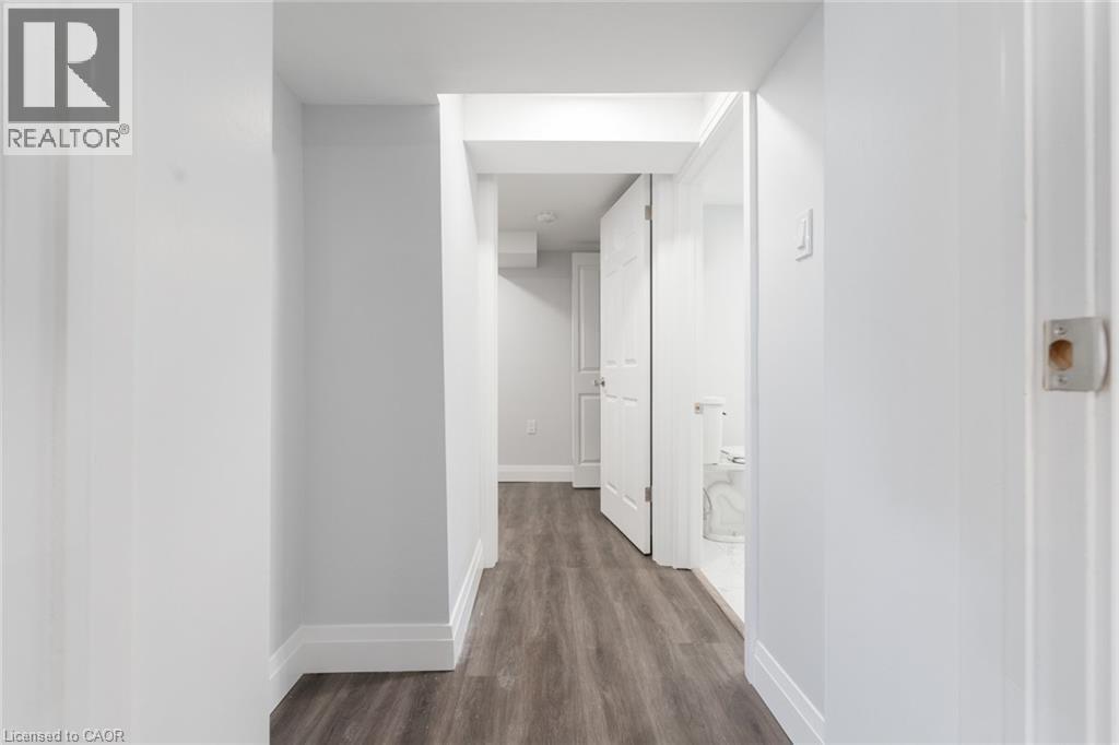 58 SANDALWOOD Avenue, Hamilton, Ontario, L8T2E3 — Photo 32