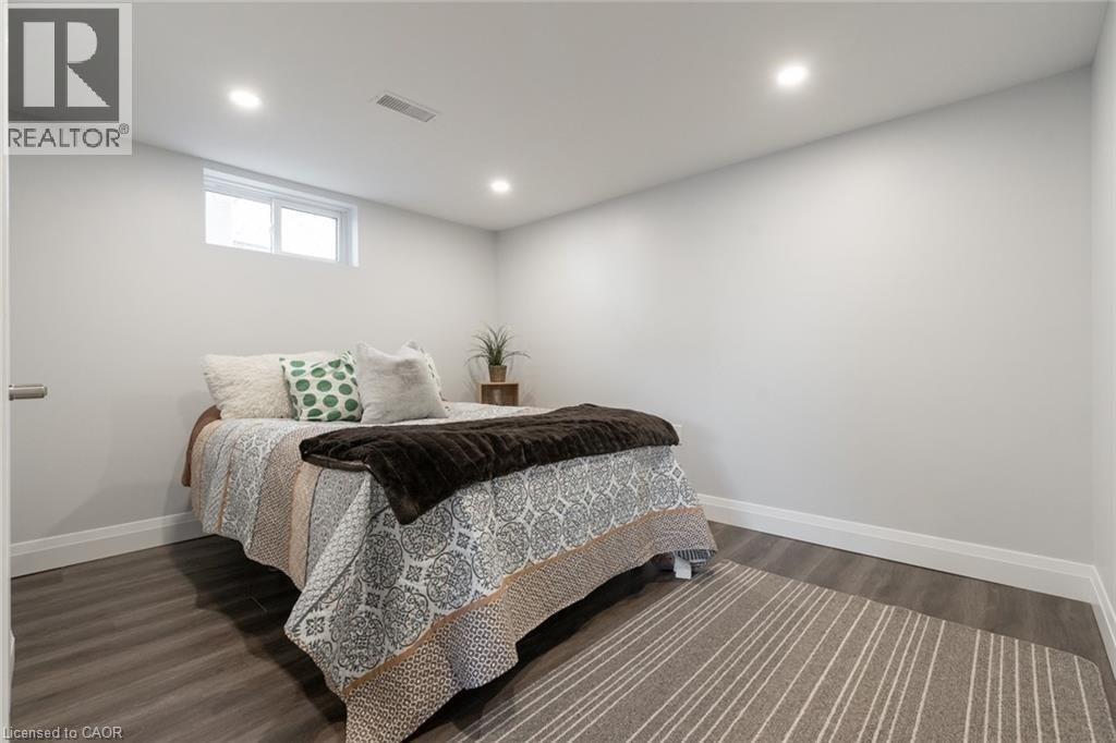 58 SANDALWOOD Avenue, Hamilton, Ontario, L8T2E3 — Photo 36