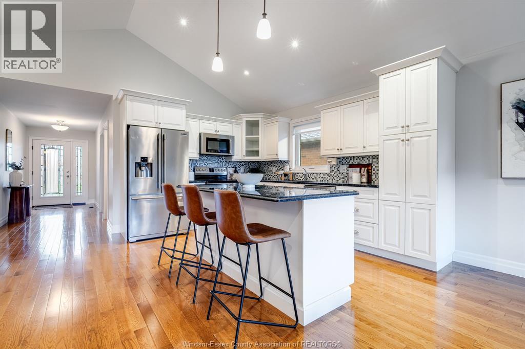 1181 Hayes, LaSalle, Ontario, N9H0G5 — Photo 3