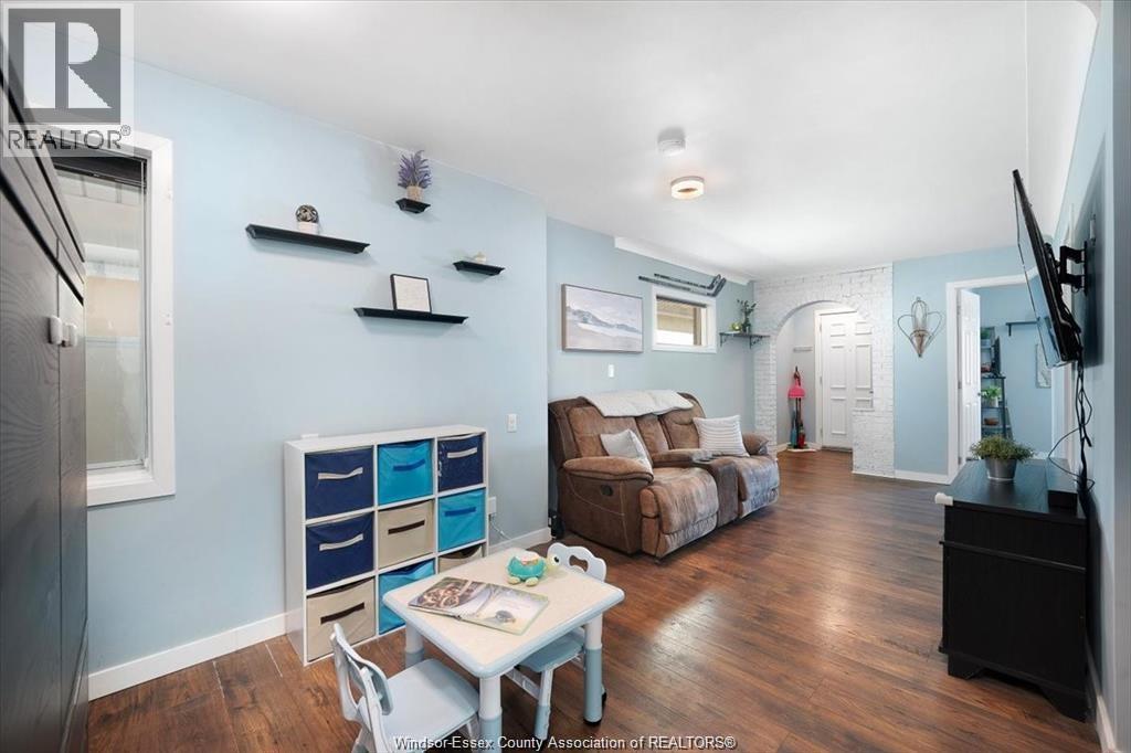 2219 MARENTETTE, Windsor, Ontario, N8X4E8 — Photo 9