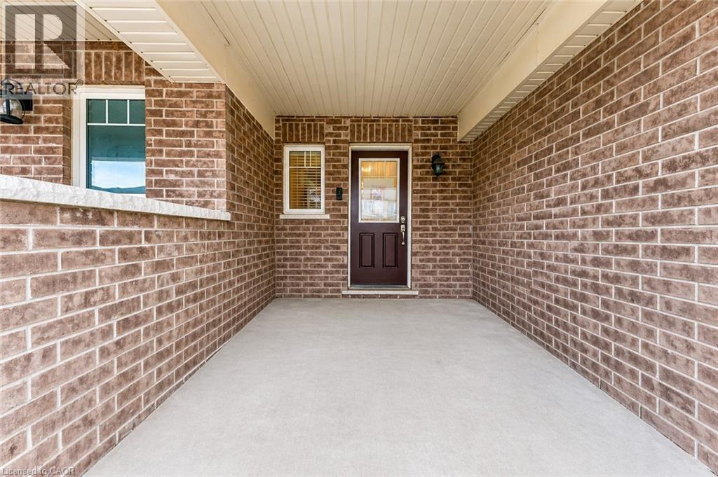 71 GLENVISTA Drive, Kitchener, Ontario, N2R0E3 — Photo 3