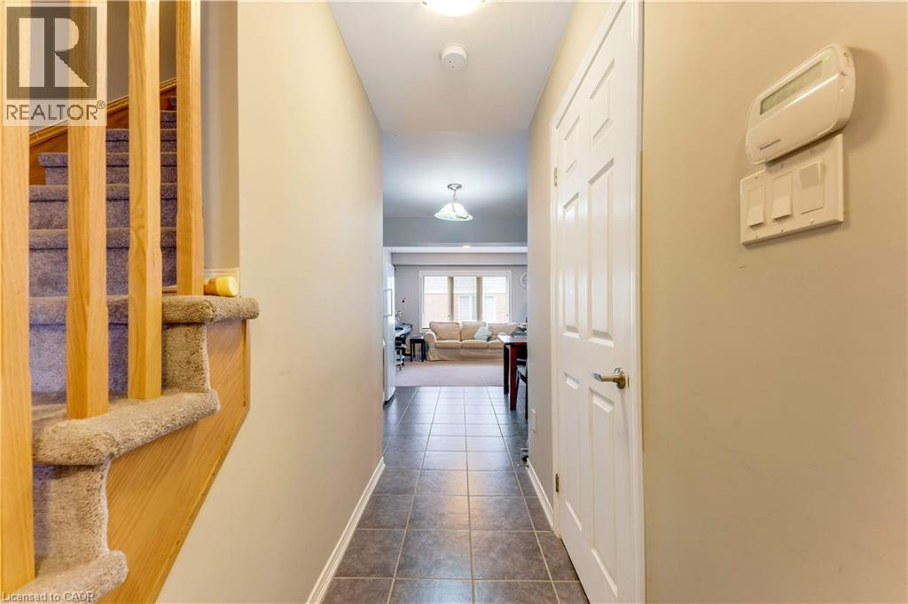 71 GLENVISTA Drive, Kitchener, Ontario, N2R0E3 — Photo 4