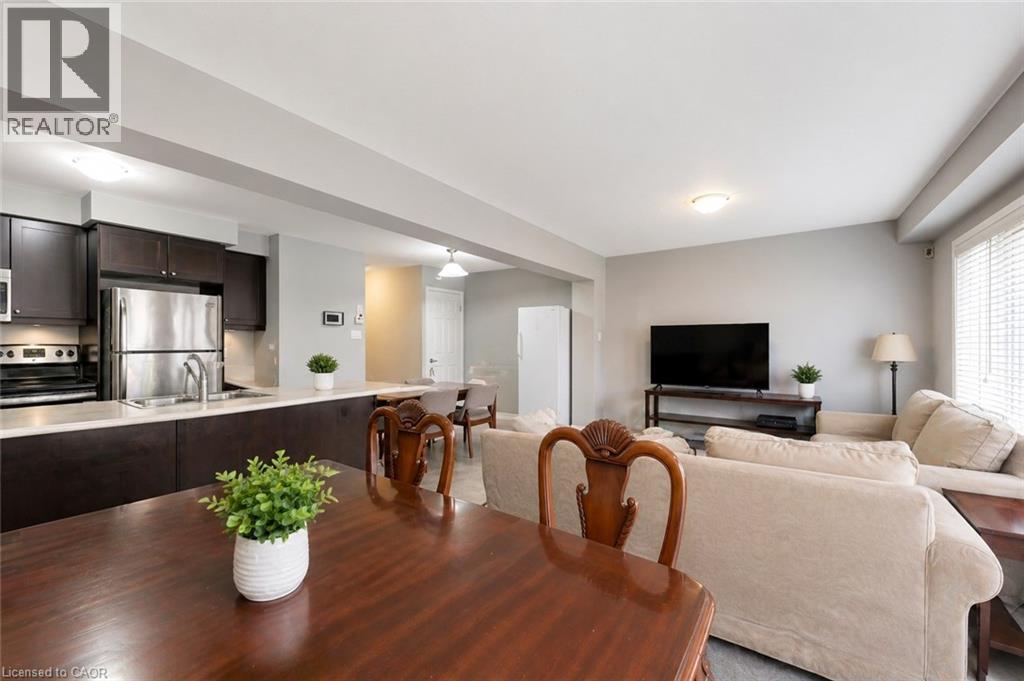 71 GLENVISTA Drive, Kitchener, Ontario, N2R0E3 — Photo 5