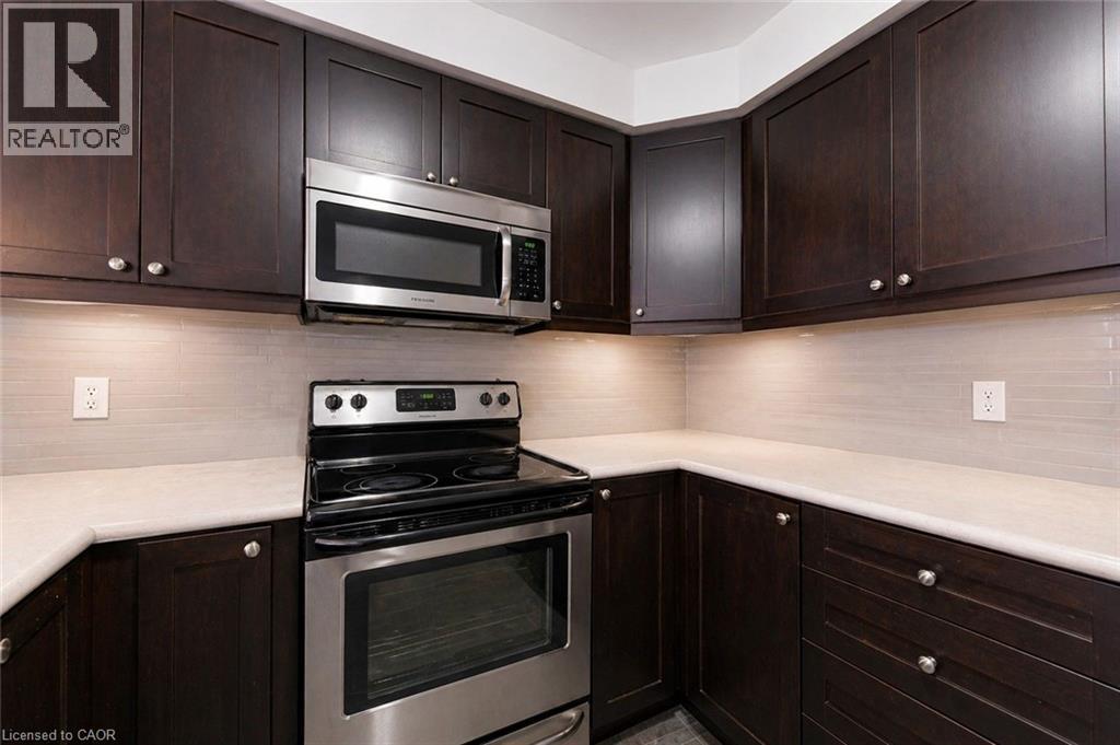 71 GLENVISTA Drive, Kitchener, Ontario, N2R0E3 — Photo 7