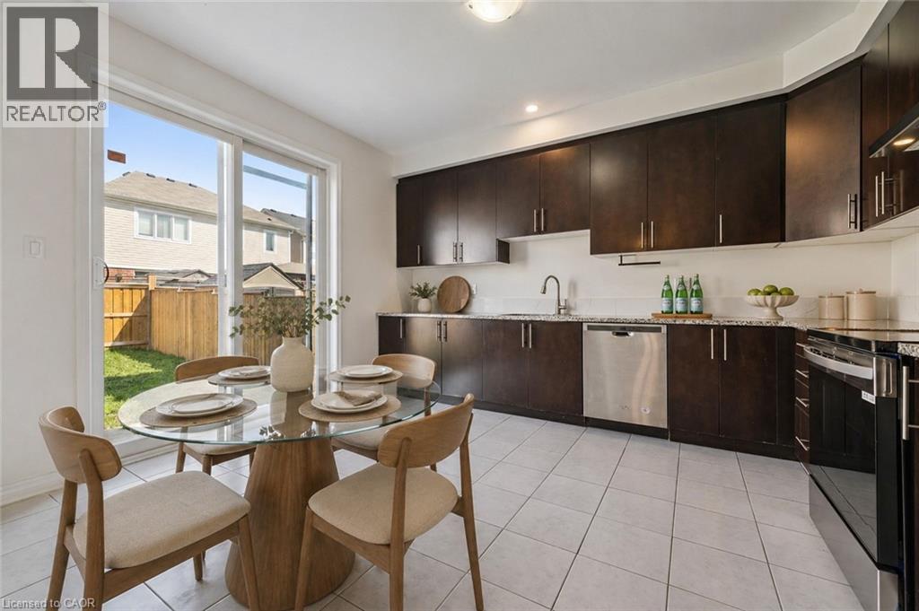 267 GROVEHILL Crescent, Kitchener, Ontario, N2R0K8 — Photo 11