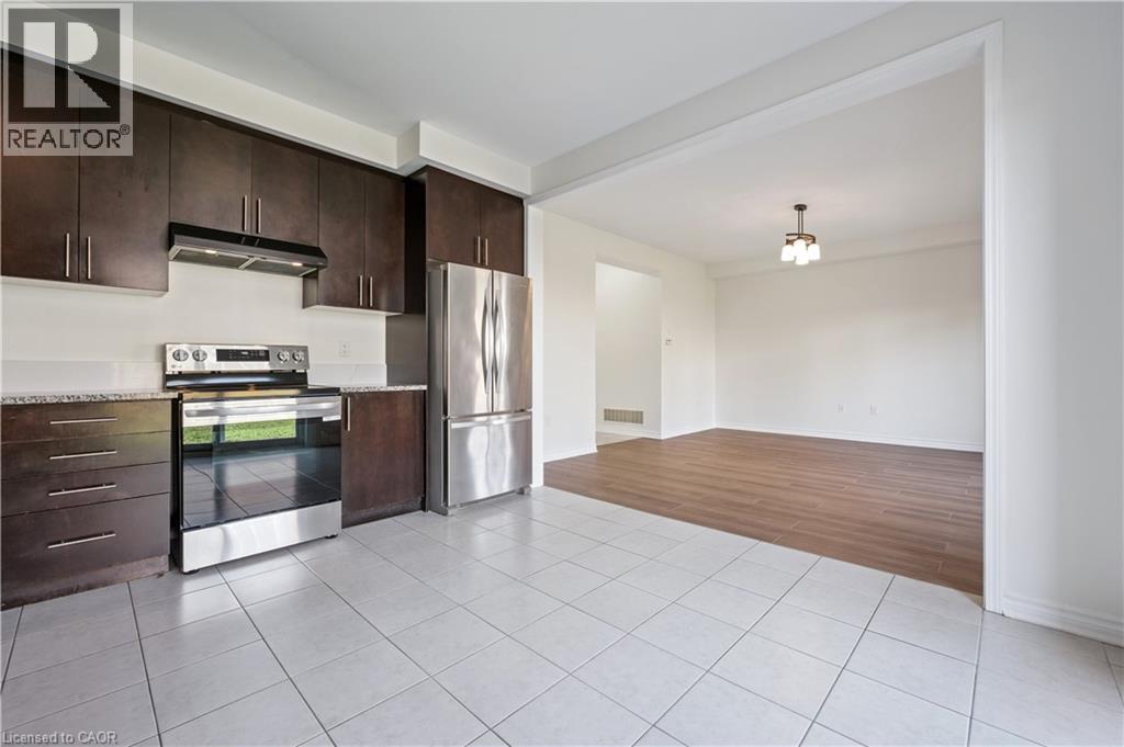 267 GROVEHILL Crescent, Kitchener, Ontario, N2R0K8 — Photo 12