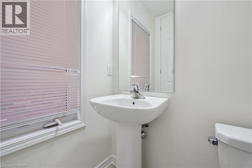 267 GROVEHILL Crescent, Kitchener, Ontario, N2R0K8 — Photo 13