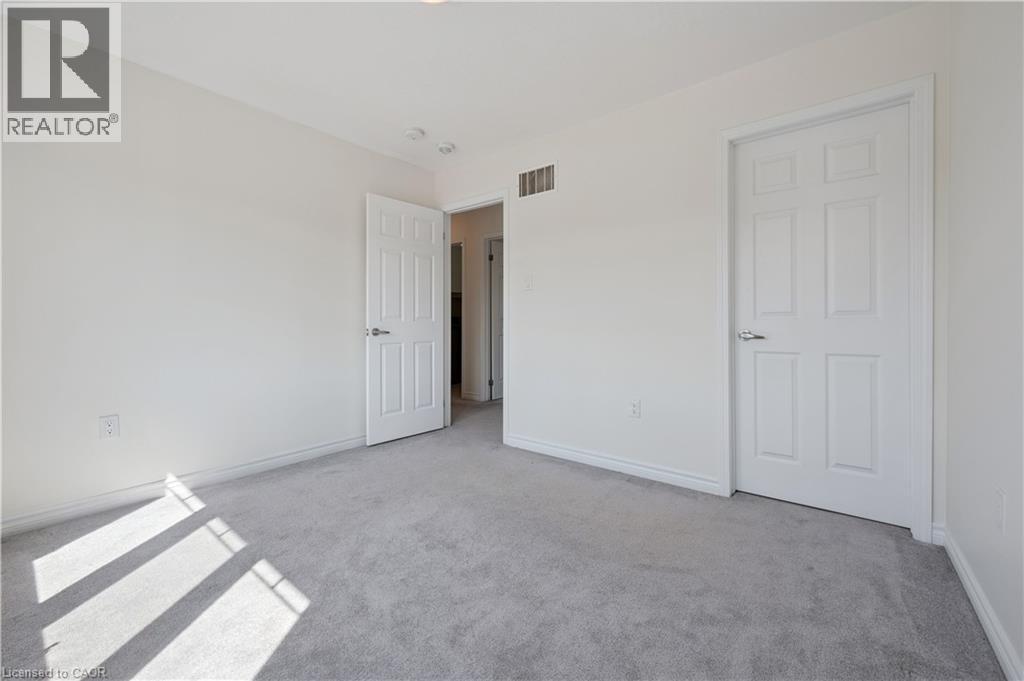 267 GROVEHILL Crescent, Kitchener, Ontario, N2R0K8 — Photo 17