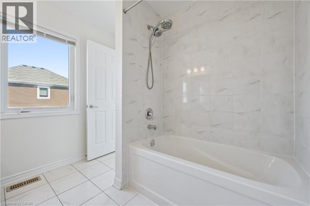 267 GROVEHILL Crescent, Kitchener, Ontario, N2R0K8 — Photo 24