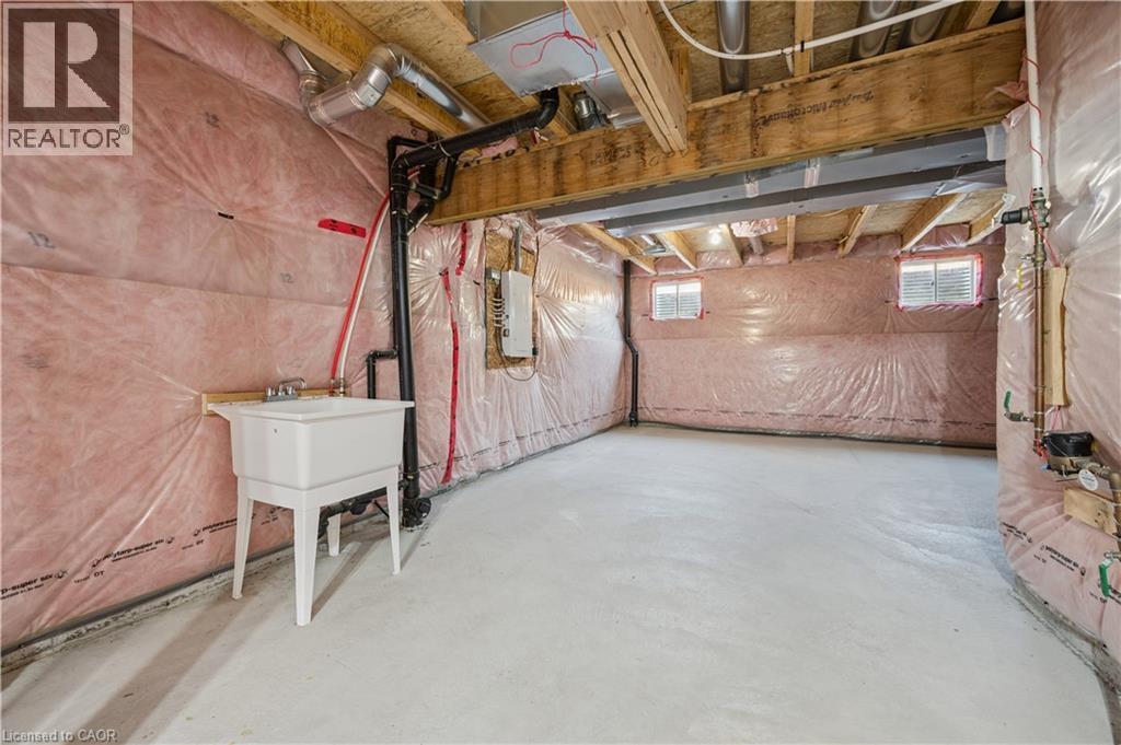 267 GROVEHILL Crescent, Kitchener, Ontario, N2R0K8 — Photo 26