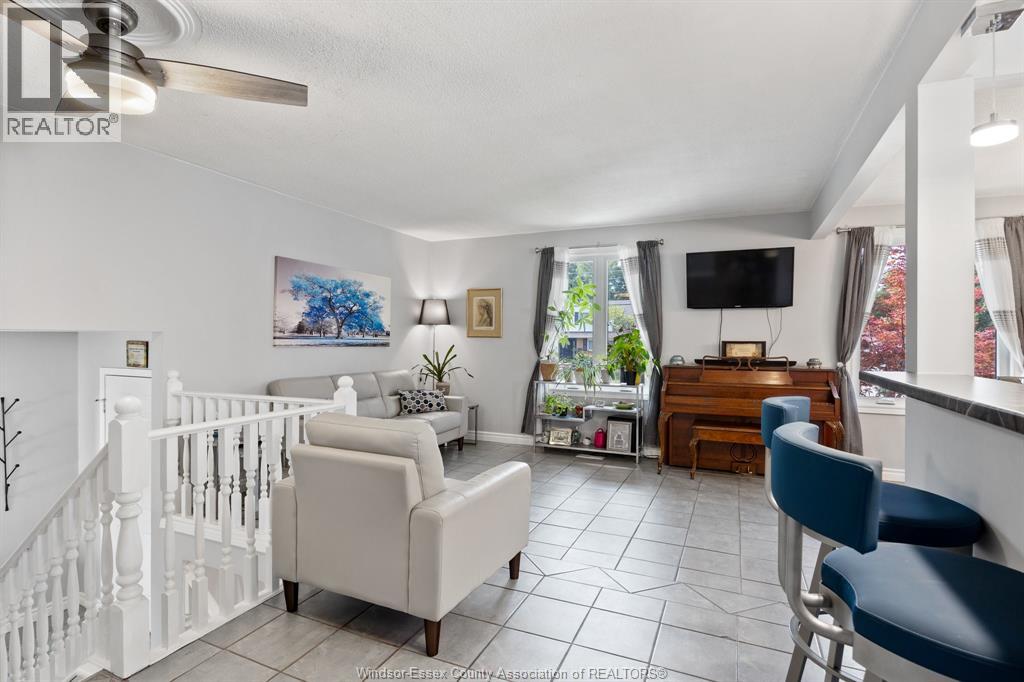 2055 GRAND MARAIS ROAD West, Windsor, Ontario, N9E4K1 — Photo 12