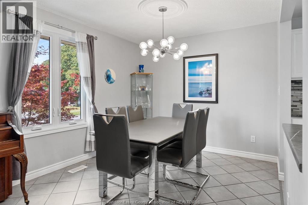 2055 GRAND MARAIS ROAD West, Windsor, Ontario, N9E4K1 — Photo 15