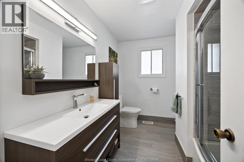 2055 GRAND MARAIS ROAD West, Windsor, Ontario, N9E4K1 — Photo 23