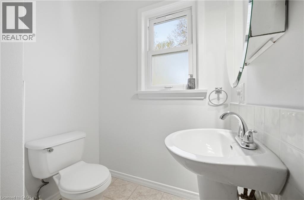 36 WOODELM Drive, St. Catharines, Ontario, L2M4N3 — Photo 15